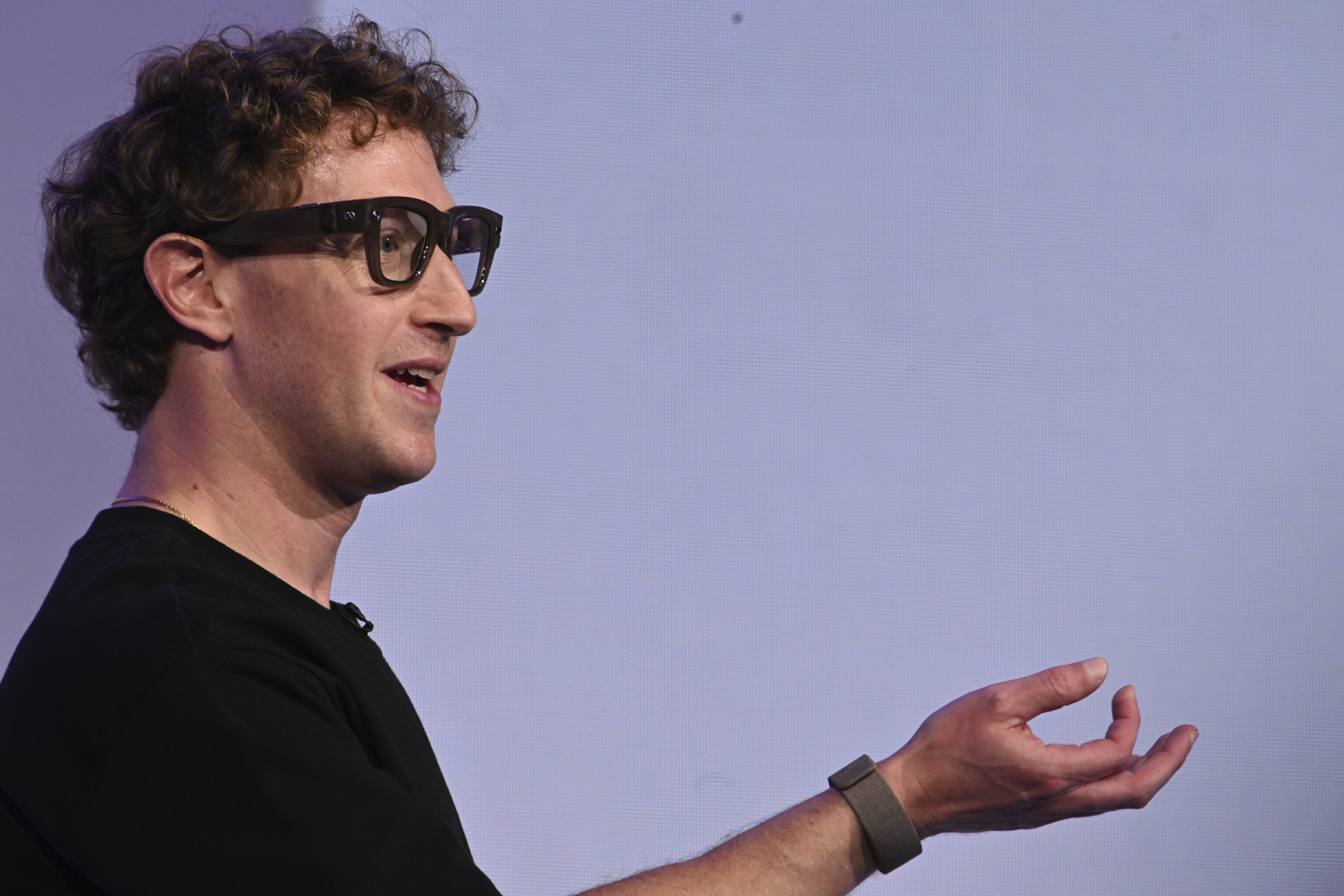 Patrick In The Morning: New App Alerts You If Smart Glasses Are Nearby episode artwork