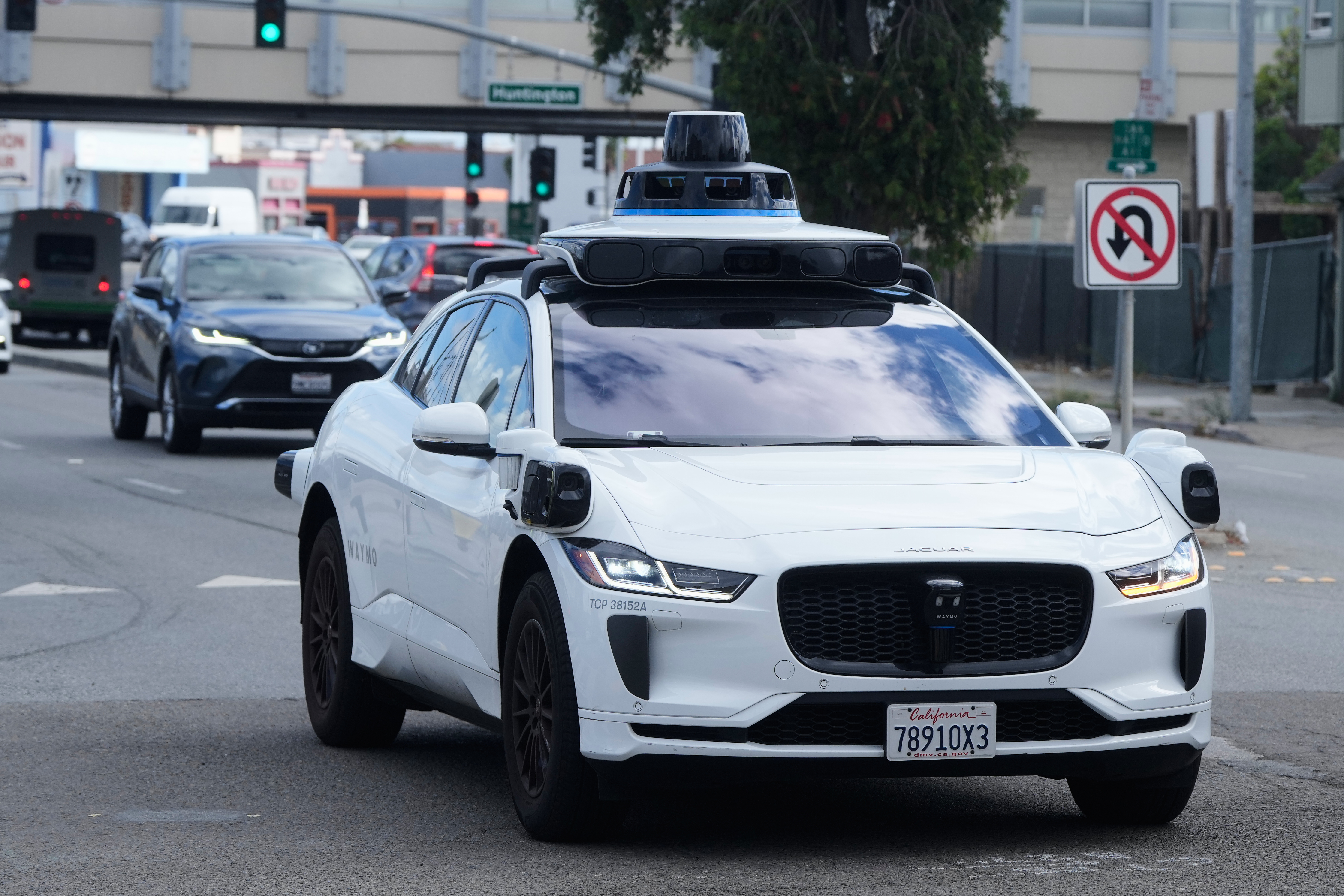 Patrick: Waymo Drives Misbehaving Teens Straight To Police episode artwork