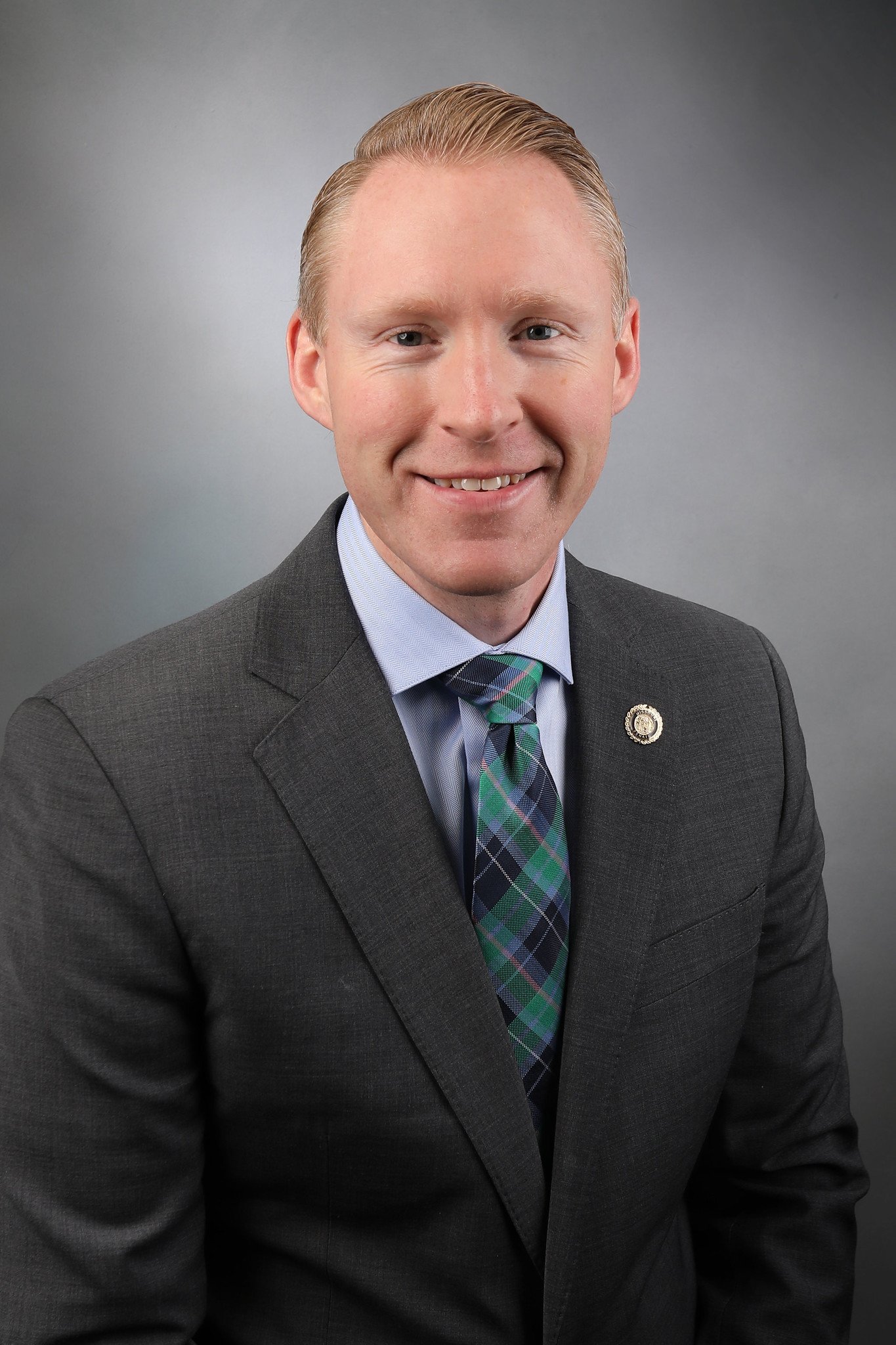 (LISTEN): State Sen. Adam Schnelting (R-St. Charles County) discusses Amendment 7 on "Wake Up Missouri" episode artwork