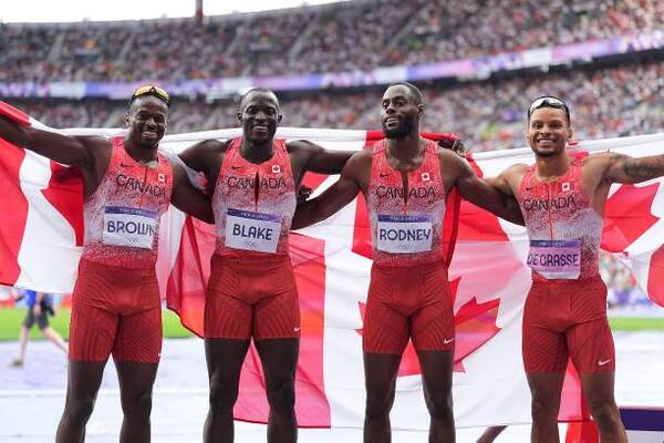Gilbert on his message to Canada’s 4x100m team before their gold medal win, Noah Lyles’ comments about the US-Canada rivalry and the differences between winning gold as an athlete and coach thumbnail