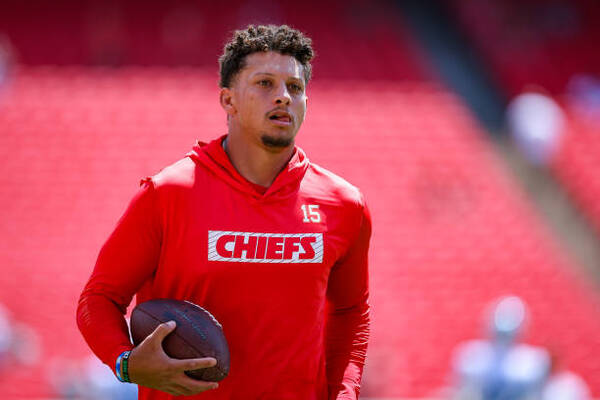 Harris on AFC North rivalries, the Chiefs’ historic dominance and why the Steelers are a sleeper contender thumbnail