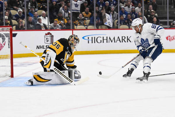 Maple Leafs @ Penguins - 2nd Period - December 7th, 2024