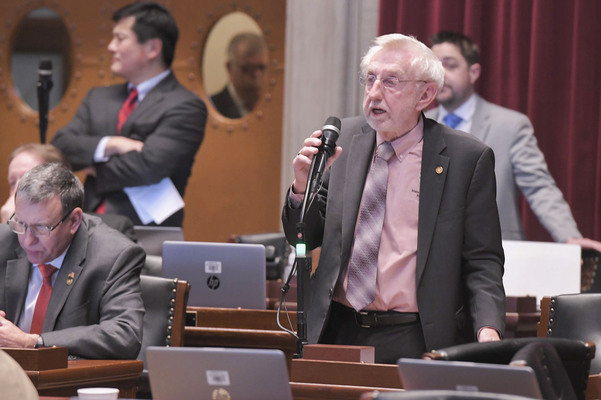 (LISTEN): State Rep. Rudy Veit (R-Wardsville) previews 2025 session on "Wake Up Mid-Missouri" episode artwork