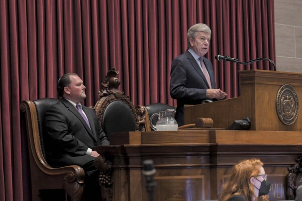 (LISTEN): "Missouri Times" publisher Scott Faughn discusses Roy Blunt's legacy and 2025 session on "Wake Up Mid-Missouri" episode artwork