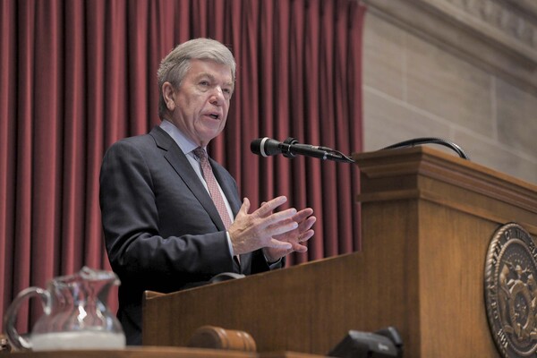 (LISTEN): Former U.S. Sen. Roy Blunt appears on "Wake Up Mid-Missouri" episode artwork